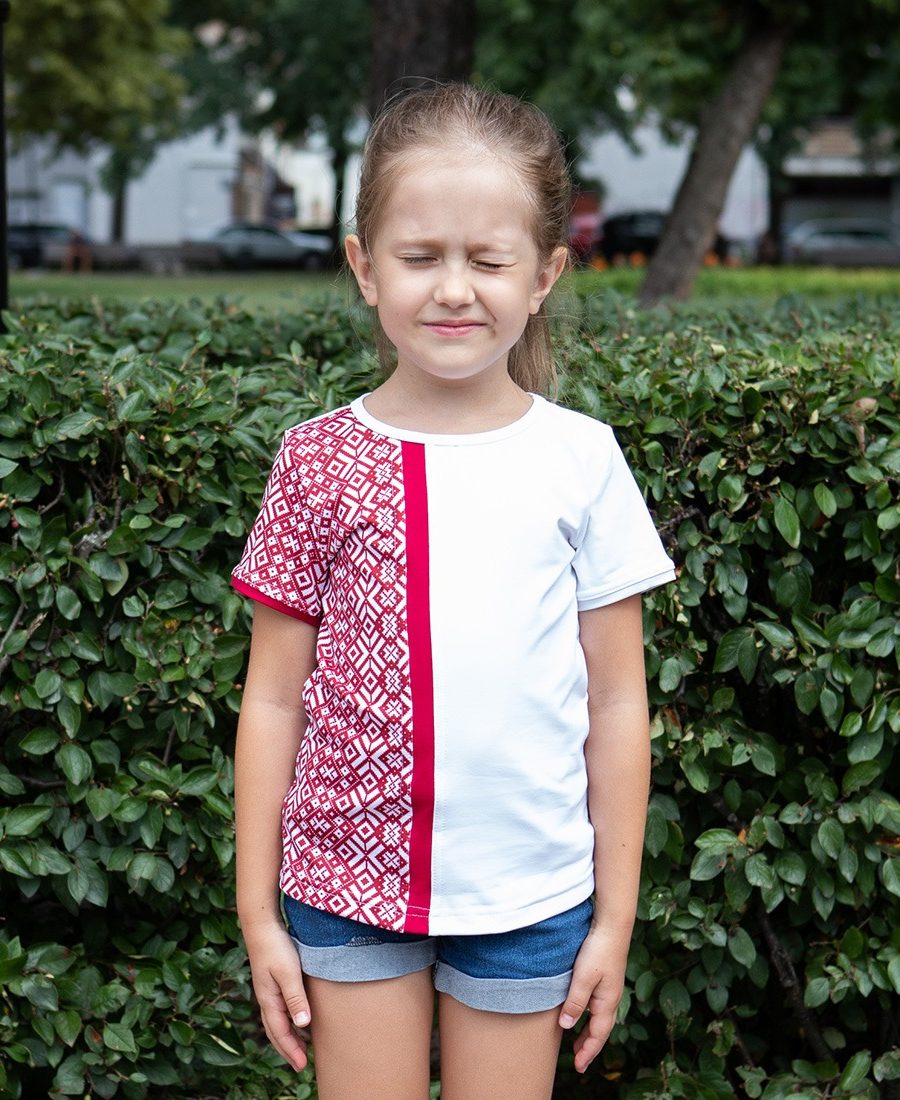 ESTRADA meiteņuT-Krekls ar latvju zīmēm